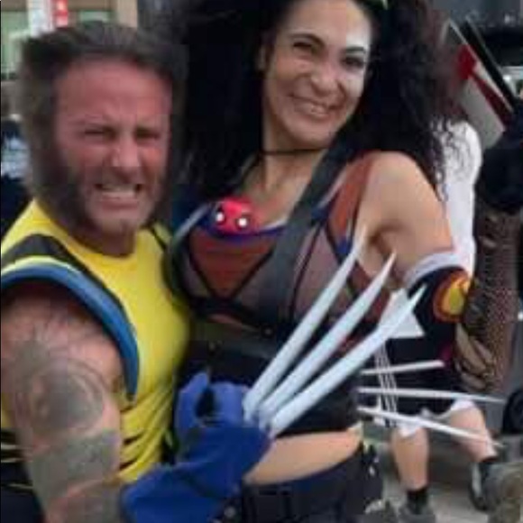 DOMINO COSPLAY - Picture 2 of 2